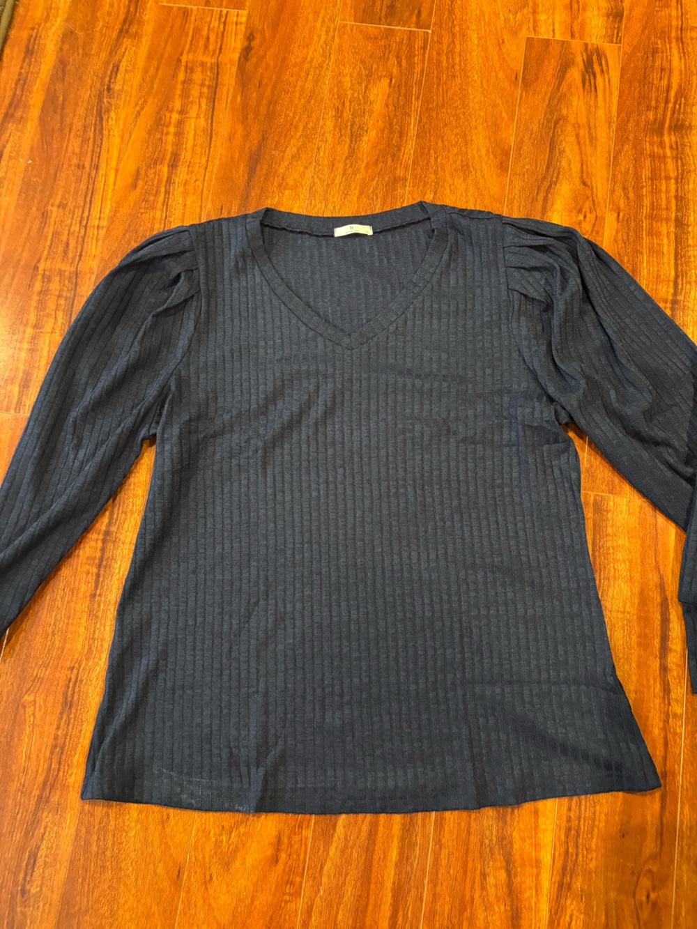 Women's Navy Ribbed V-Neck Long Sleeve Top